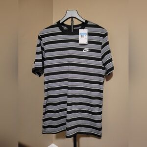 Nike Men's Black and Gray Striped Shirt